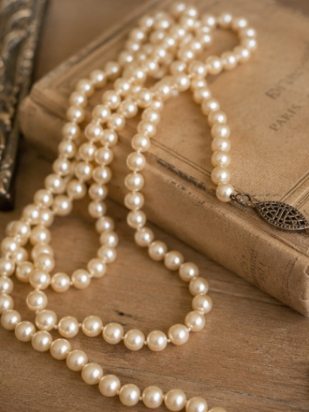 Vintage 56” Cream Faux Pearl Necklace Hand Knotted Fishhook Clasp Opera Length - Picture 4 of 9